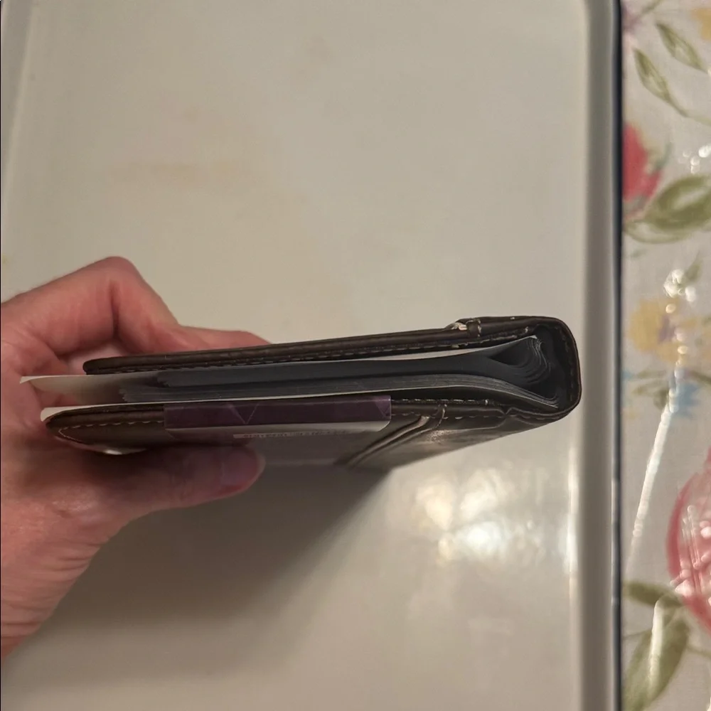 Foray Business Cardfolio Business Card Holder Brown